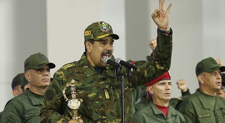 Maduro ABD’nin B-52’lerine karşı kılıç çekti ‘Bizi asla yenemezler’