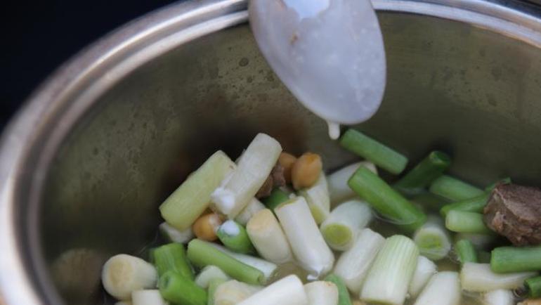 Kış aylarının doğal antibiyotiği Gaziantepte kazanlar kaynıyor, porsiyonu 200 TL