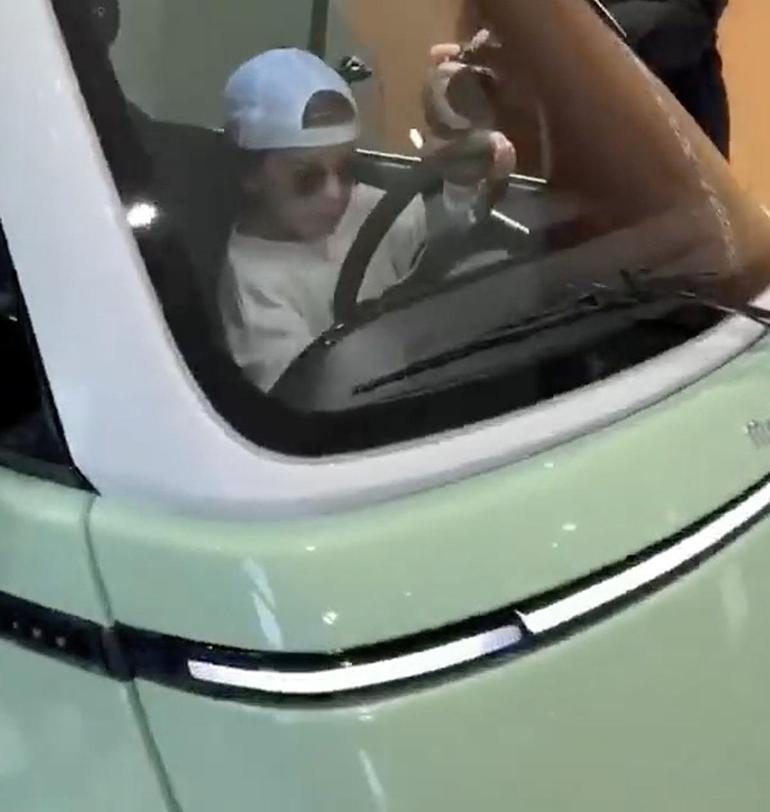 6 yaşındaki Zayn Sofuoğlu ilk aracına kavuştu Sosyal medya yıkıldı