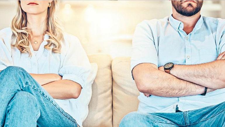 Ayrılmayı beceremiyoruz