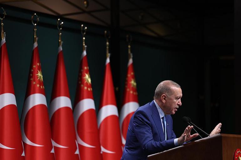Cumhurbaşkanı Erdoğan Özgür Özele tepki: Nefret siyasetine prim vermeyiz