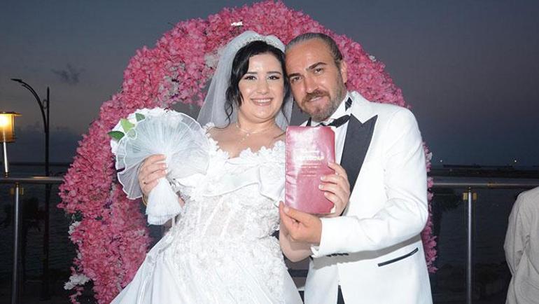 Gelinliğini 15 yıl sonra giydi Kocasını kaçırmıştı, bu kez çocuklarından istetti