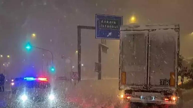 Kar nedeniyle bazı illerde okullar tatil Ülkede son durum: Bir yanda esaret, bir yanda sevinç