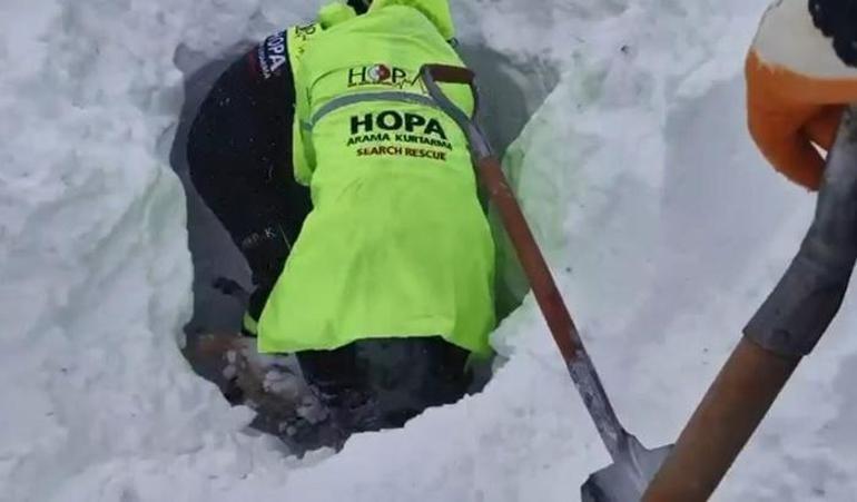 Artvin’de çığ felaketi 2 kişiyi arama çalışmaları sürüyor