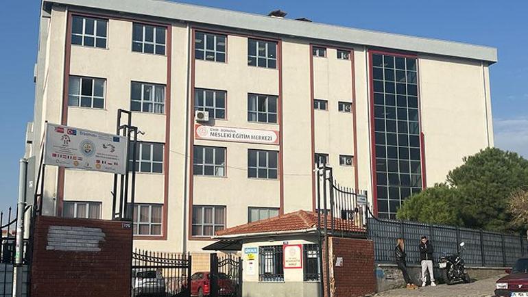 İzmirde pes dedirten olay Öğretmen, ders saatinde öğrencileri evine götürdü temizlik yaptırdı