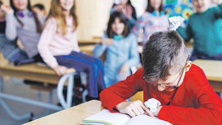 Zorbalıktan kaçan çocuklar