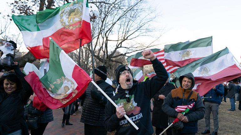 ABDdeki İran protestolarına saldırı Kamyon daldı