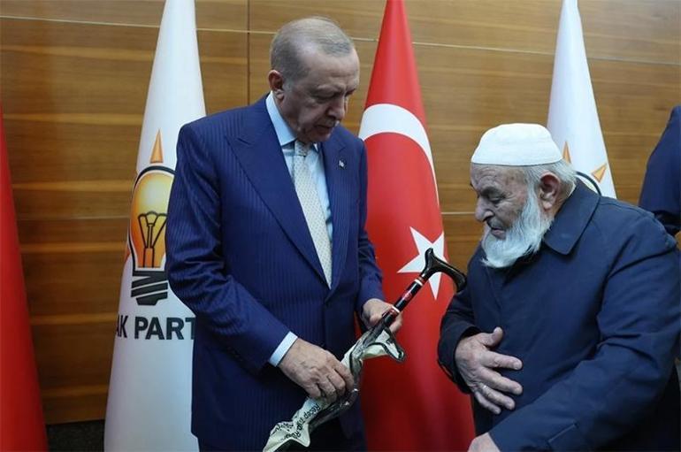 Cumhurbaşkanı Erdoğan, MYK öncesi Düzceli vatandaşlarla görüştü