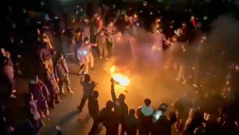 İranda kan gövdeyi götürüyor Ceset torbaları sokaklara taştı İsrail ordusu hazır durumda