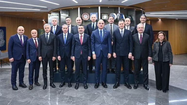 Türkiyenin turizm gündemi Bankalar Birliği ile masaya yatırıldı Bakan Ersoy: 2025 sezonunu iyi bir rakamla kapatacağız