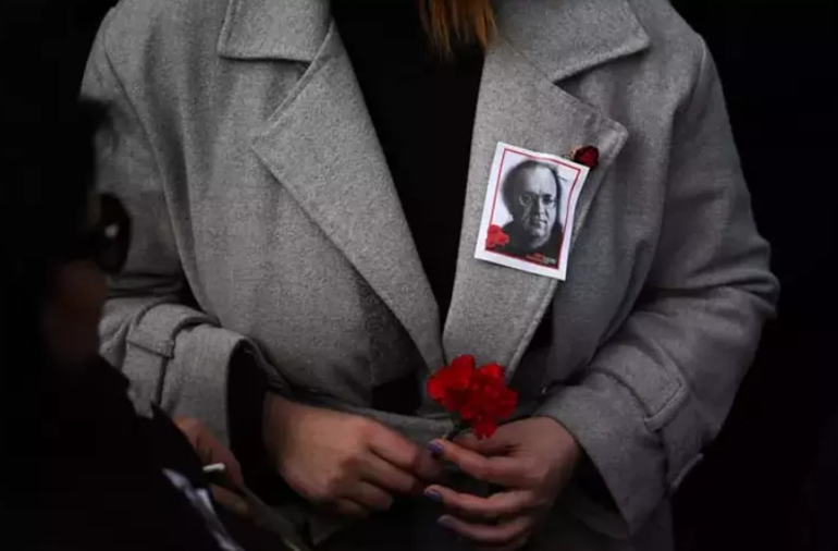 Suikasta uğrayan gazeteci-yazar Uğur Mumcu, ölümünün 33. yılında anıldı