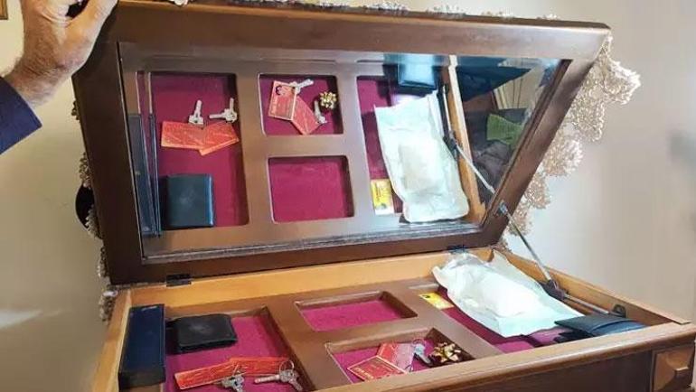 Gizli bölmedeki 1 kilo altın sırra kadem bastı: Yerini bir tek onlar biliyordu