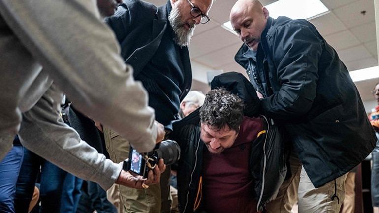 Trump’ın hedef göstermişti Ilhan Omar’a Minneapolis’te şırıngalı saldırı