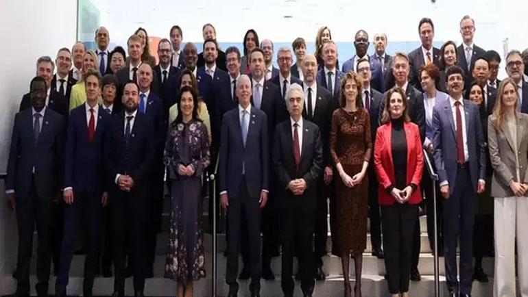 Bakan Bayraktar, Uluslararası Enerji Ajansı Bakanlar Toplantısına katıldı
