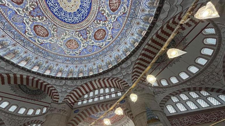 Selimiye Camii Ramazan’a yeni ışığıyla merhaba dedi