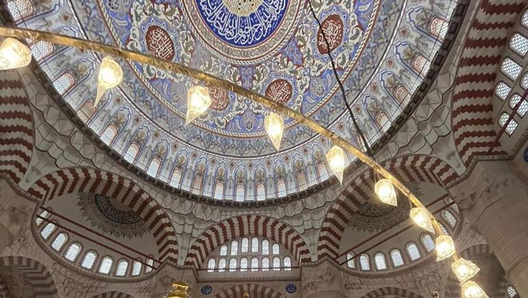 Selimiye Camii Ramazan’a yeni ışığıyla merhaba dedi
