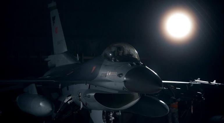 Acı haber şehidimizin ailesine ulaştı İzmirde yas: Çocukluk hayali asker olmaktı