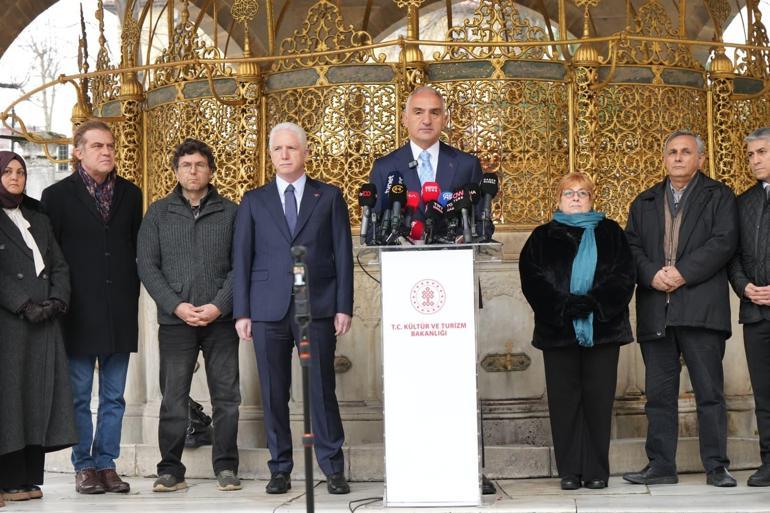 Bakan Ersoy açıkladı: Ayasofya’da süreç devam ediyor, Sultanahmet’te çalışmalar tamamlandı