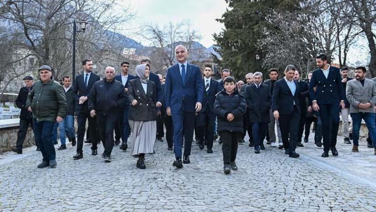 Baba ocağı İbradı’da vefa buluşması Bakan Ersoy: Ormana’nın ‘Dünyanın En İyi Turizm Köyü’ seçilmesi tesadüf değil