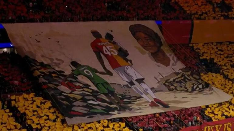 Victor Osimhen gözyaşlarına boğuldu Galatasaray taraftarından duygusal koreografi
