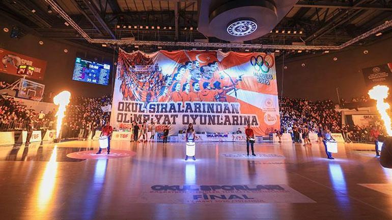 Okul Sporları Finali NBA maçını aratmadı