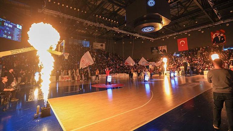 Okul Sporları Finali NBA maçını aratmadı