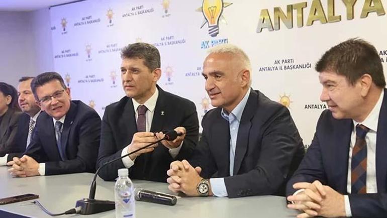 Cumhurbaşkanı Erdoğan, AK Parti Antalya teşkilatıyla telefonda bayramlaştı