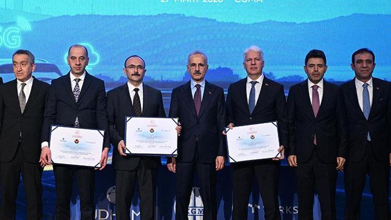 Trafikte yeni dönem: 5G destekli akıllı yol sürücülere anlık bildirim gönderecek
