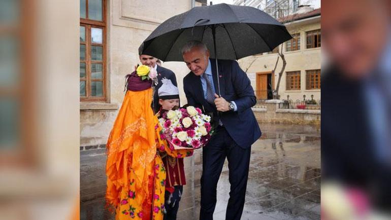 Kiliste tarih yeniden doğuyor Depremin izleri siliniyor