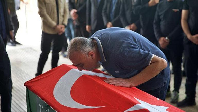 Kahramanmaraşta okul saldırısı: Türkiye evlatlarına ağlıyor Hayatını kaybedenler son yolculuğuna böyle uğurlandı