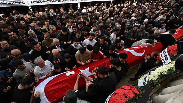 Kahramanmaraşta okul saldırısı: Türkiye evlatlarına ağlıyor Hayatını kaybedenler son yolculuğuna böyle uğurlandı