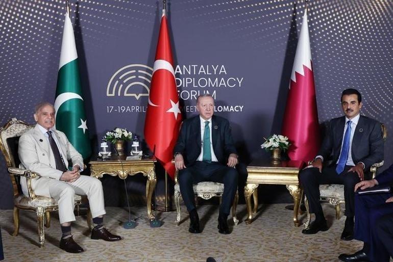 Diplomasinin kalbi Antalya’da Erdoğan’dan kritik liderler zirvesi