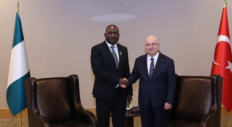Afrikada yeni savunma üssü Türkiye ve Nijeryadan askeri eğitim tesisi hamlesi