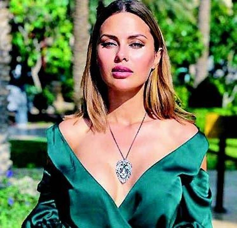 Blogcu Viktoria Bonya, Putin’i sıkıştırıyor