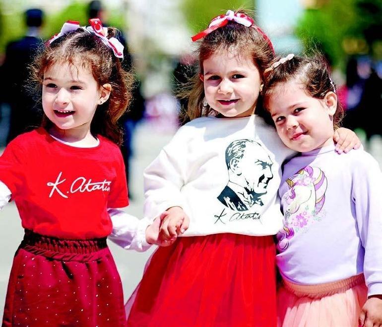 Yer kırmızı gök beyaz Miniklerin coşkusu tüm yurdu sardı