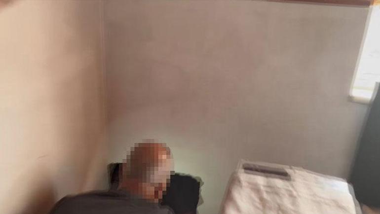 Akılalmaz firar 26 yıl hapis cezası bulunan firari kadın, şifonyer arkasındaki gizli bölmede yakalandı