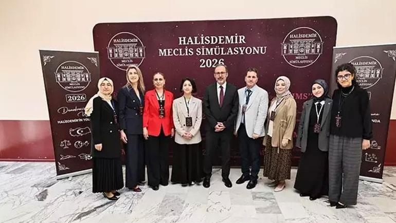 Kasapoğlu: Demokrasi; fikrin, sözün ve düşüncenin ağırlığına duyulan saygıdır