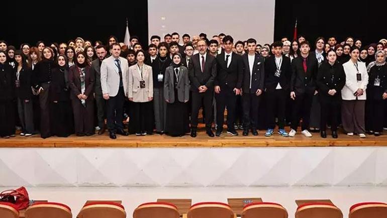 Kasapoğlu: Demokrasi; fikrin, sözün ve düşüncenin ağırlığına duyulan saygıdır