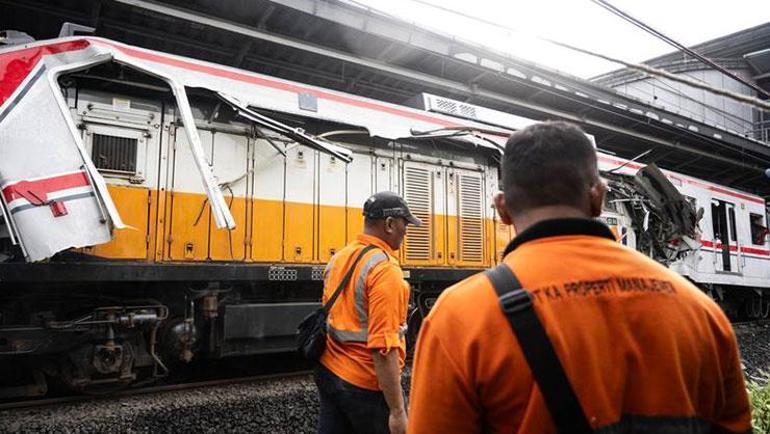 Endonezya’da tren faciası: 14 ölü 84 yaralı