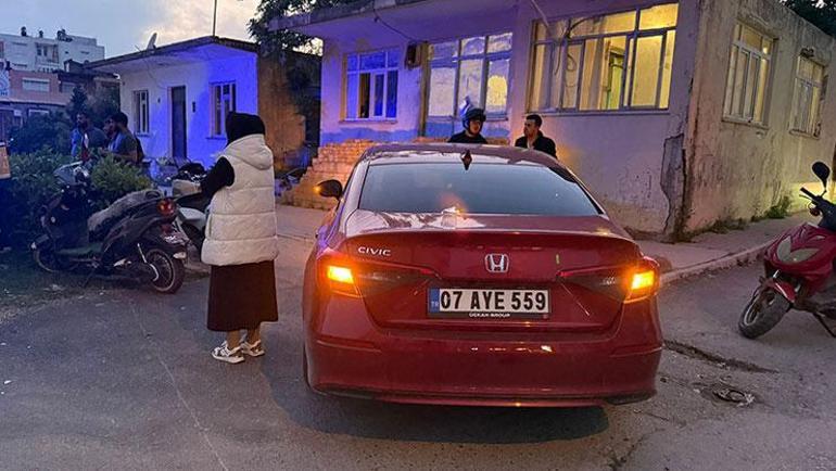 Kazada yaralanan küçük kardeşler, bisikletlerini bırakmamak için ambulansa binmek istemedi