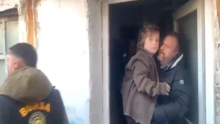 7 yıl boyunca harabe bir eve kapatılan küçük Nazar, annesiyle Almanyaya gidecek