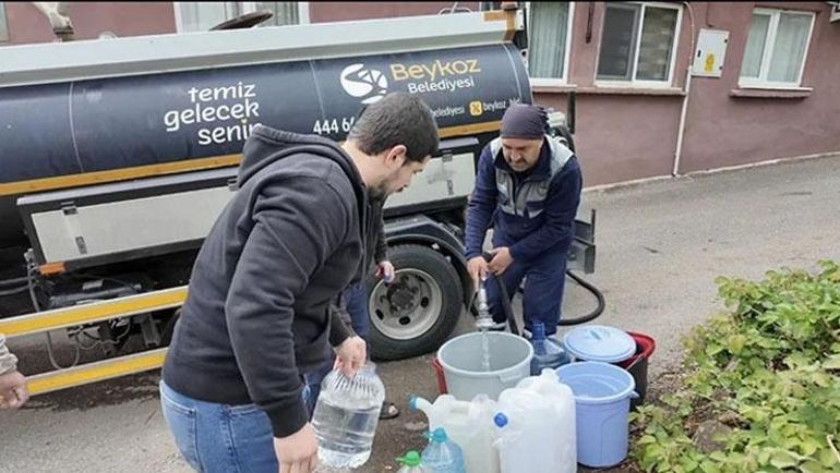 İstanbulun bir ilçesinde 4 gündür su yok Bidonlarla evlerine su taşıyorlar: Günlerdir mağduruz