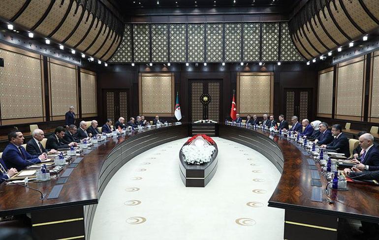Cezayir ile 8 anlaşma imzalandı Cumhurbaşkanı Erdoğan: Hedefimiz 10 milyar dolar