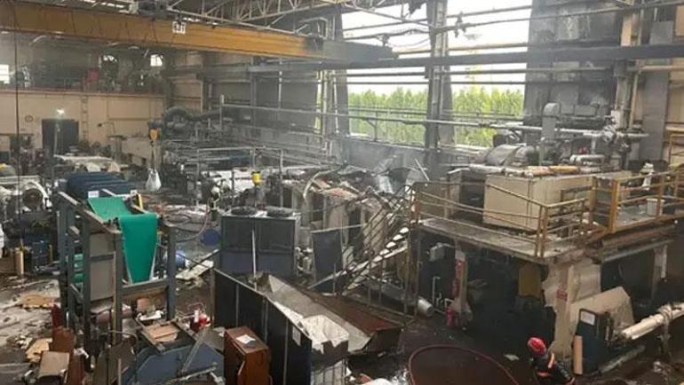 Hendek OSB’de fabrikada patlama 1i ağır 8 yaralı