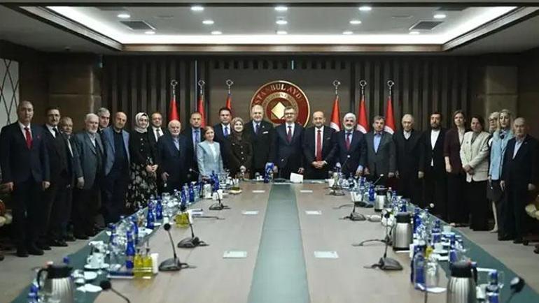 İletişim Başkanı Duran: Daha dirençli ve bağımsız bir Türkiye hedefi doğrultusunda çalışmalarımızı sürdürüyoruz
