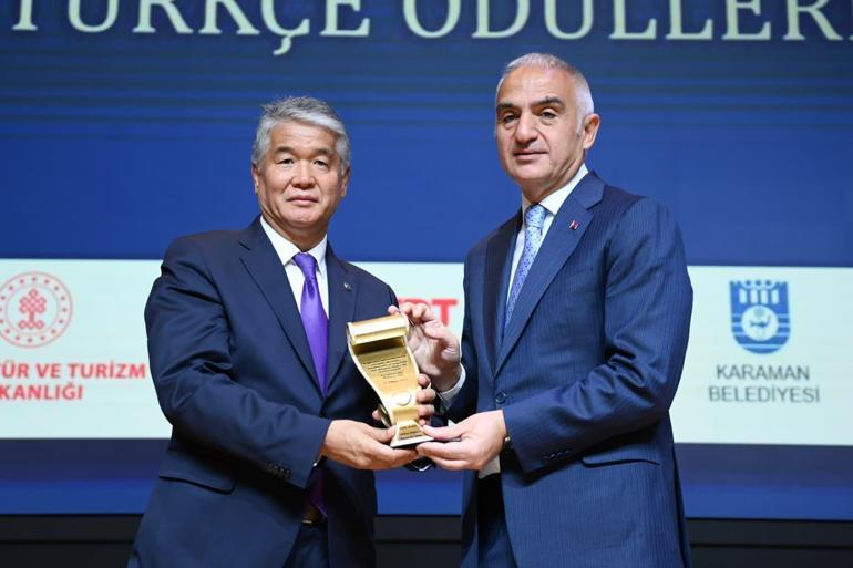 Bakan Mehmet Nuri Ersoydan gençlere Türkçeye sahip çıkma çağrısı