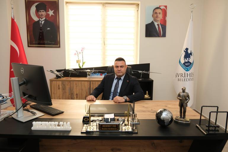 Sivrihisar Belediyesinde tansiyon yükseldi Başkan Habil Dökmeci’ye yumruklu saldırı: 1 yaralı, 1 gözaltı