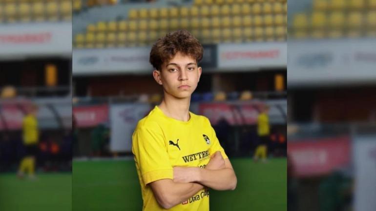 Fenerbahçeden geleceğe dev yatırım 16 yaşındaki Türk yıldız imzayı attı
