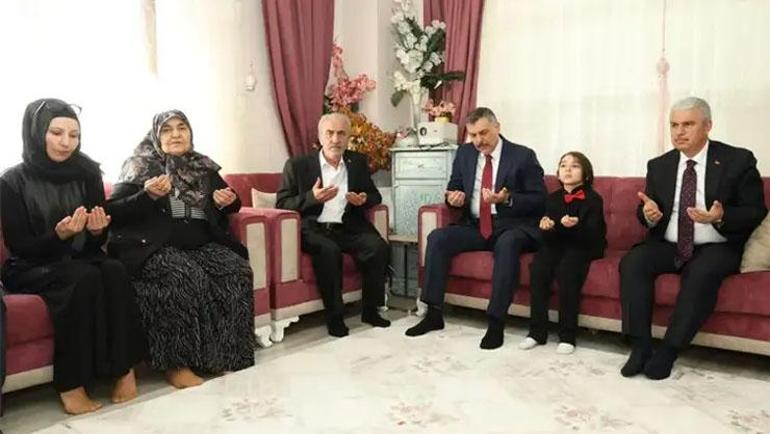 Bakan Çiftçi, Konyada şehit Ali Tekenin ailesine ziyarette bulundu