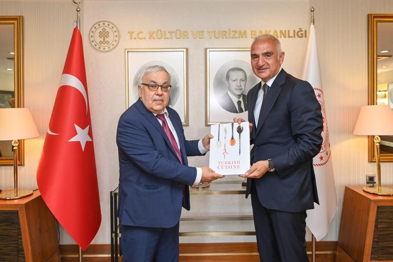 Bakan Ersoy Rusyanın yeni büyükelçisiyle buluştu Turizmde kritik görüşme